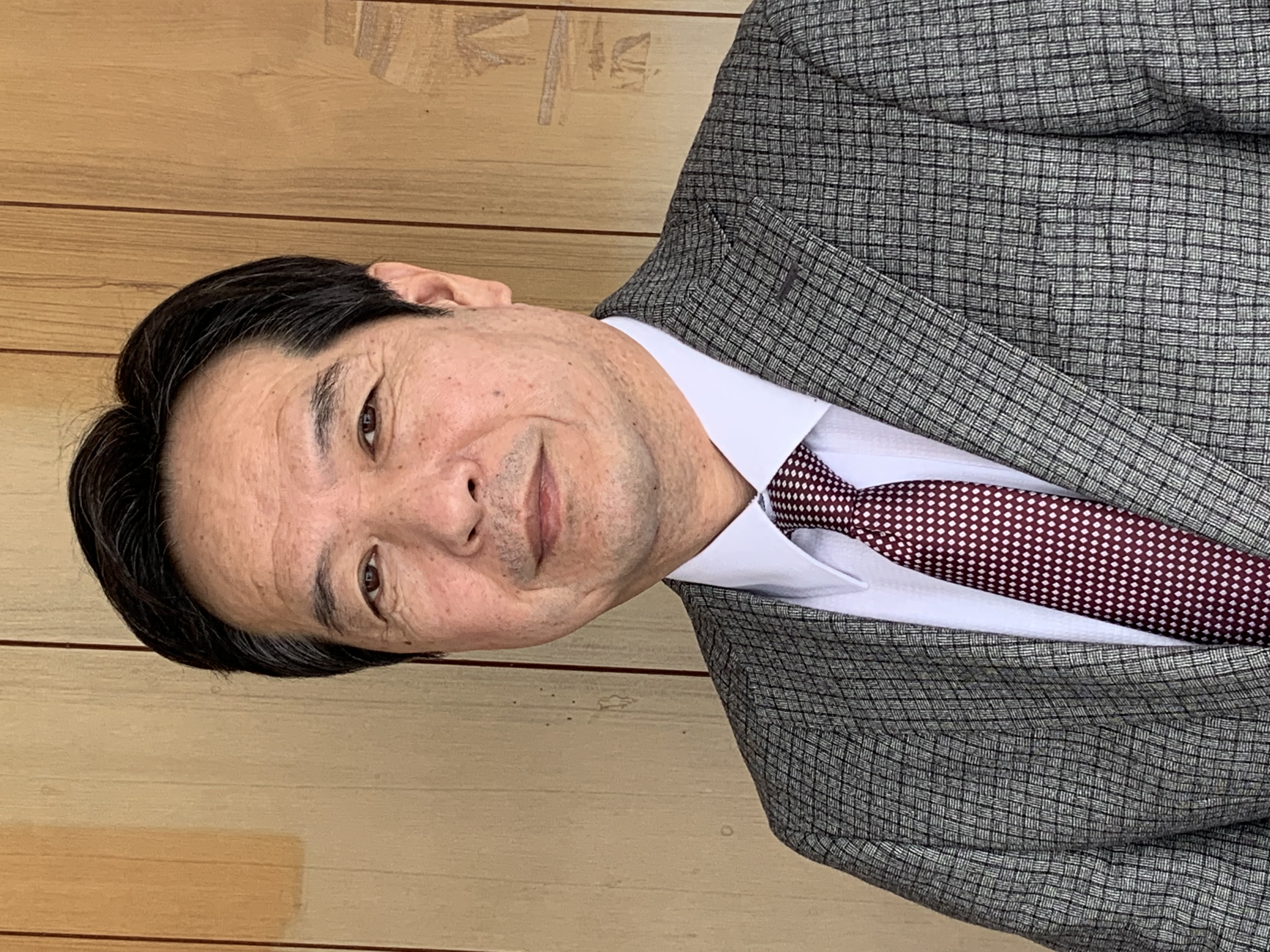 代表取締役社長　林 保夫